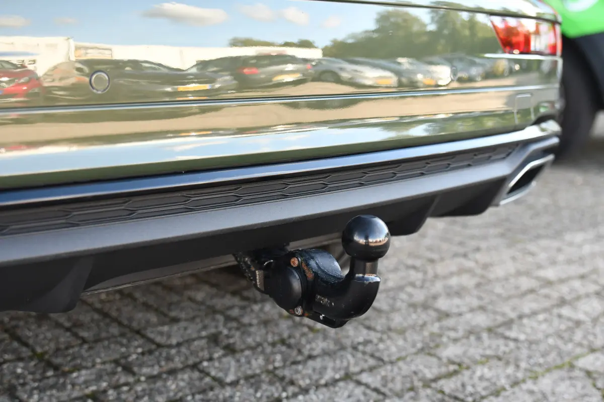55 TFSI e S edition Comp., RS Stoelen, Matrix, Trekhaak, Keyless, ACC, Carplay, 21"!