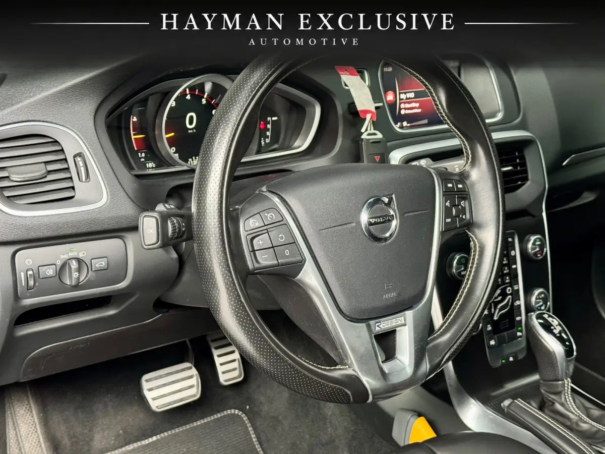 2.0 T4 Business Sport | R-Design | Pano | Virtual | Camera | Cruise | Navi | Clima | LED | Parkeersens.