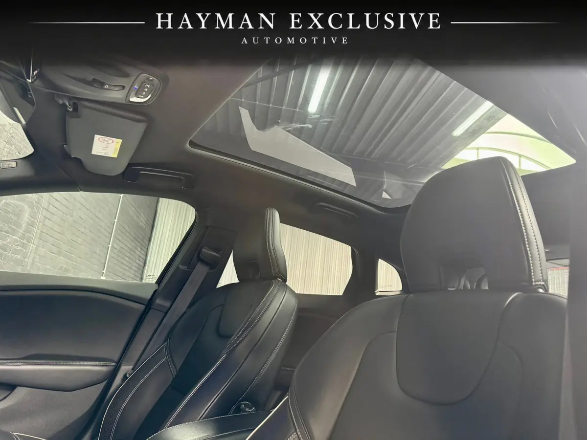 2.0 T4 Business Sport | R-Design | Pano | Virtual | Camera | Cruise | Navi | Clima | LED | Parkeersens.