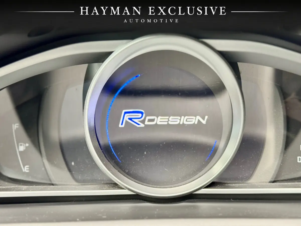 2.0 T4 Business Sport | R-Design | Pano | Virtual | Camera | Cruise | Navi | Clima | LED | Parkeersens.