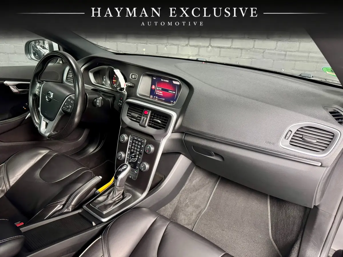2.0 T4 Business Sport | R-Design | Pano | Virtual | Camera | Cruise | Navi | Clima | LED | Parkeersens.