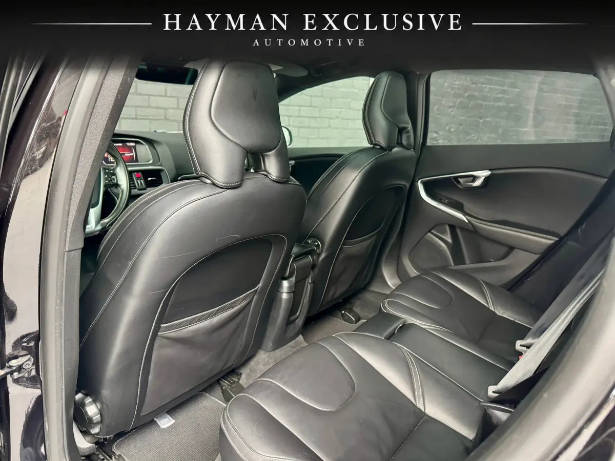 2.0 T4 Business Sport | R-Design | Pano | Virtual | Camera | Cruise | Navi | Clima | LED | Parkeersens.