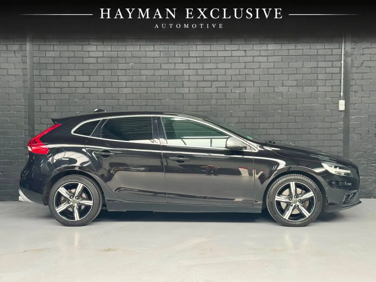2.0 T4 Business Sport | R-Design | Pano | Virtual | Camera | Cruise | Navi | Clima | LED | Parkeersens.