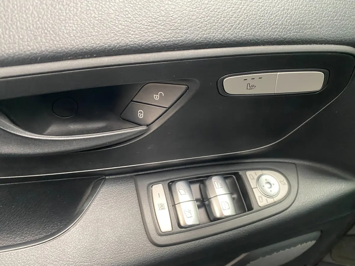 PRO L2 90 kWh - 9-Pers. e-Vito - Leer - Camera - Incl. Garantie