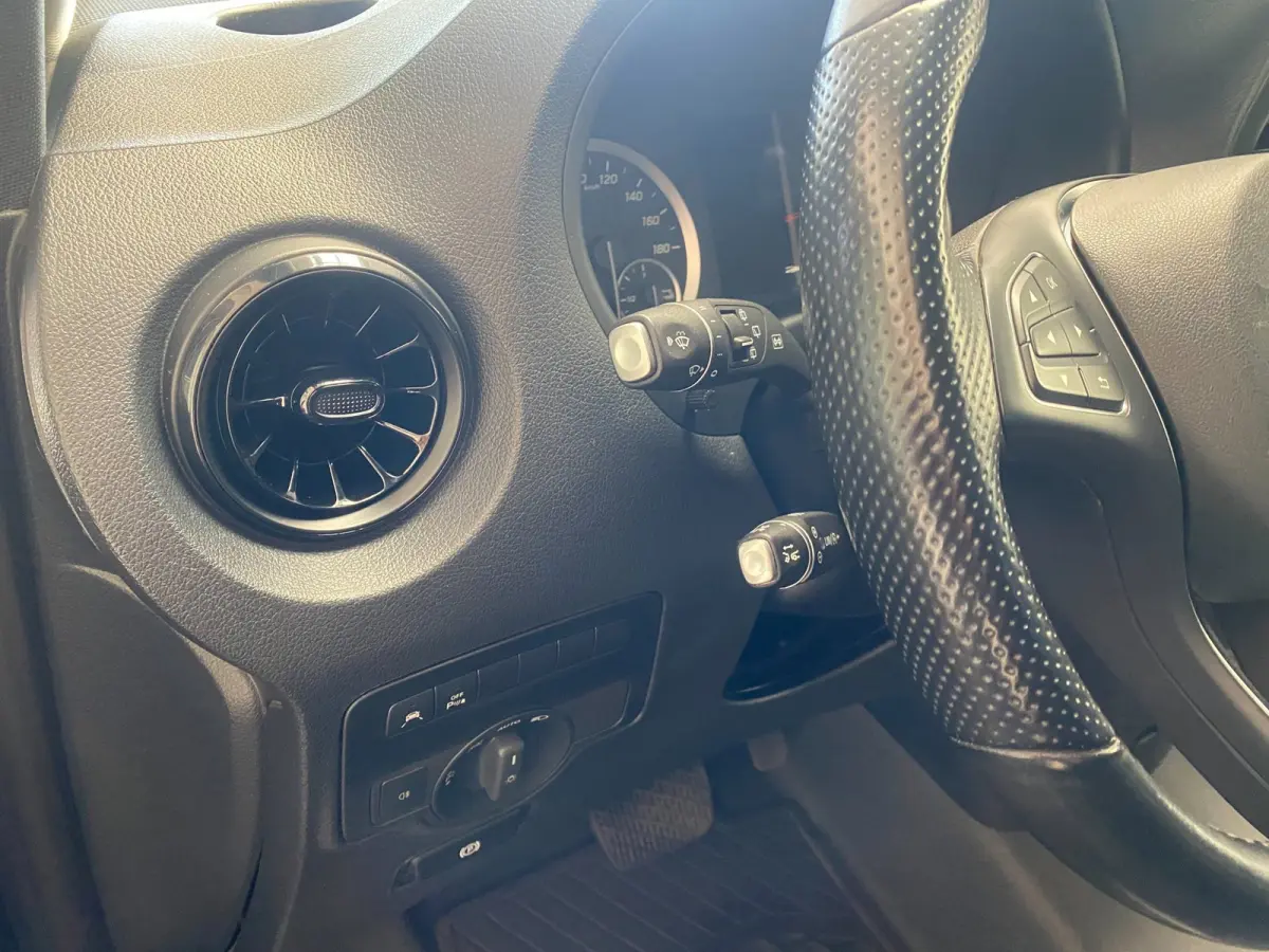 PRO L2 90 kWh - 9-Pers. e-Vito - Leer - Camera - Incl. Garantie