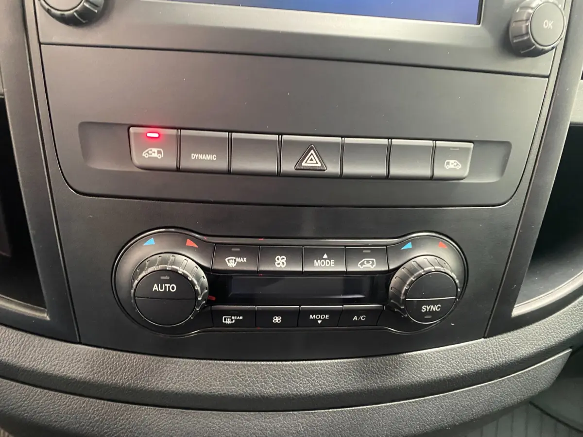 PRO L2 90 kWh - 9-Pers. e-Vito - Leer - Camera - Incl. Garantie