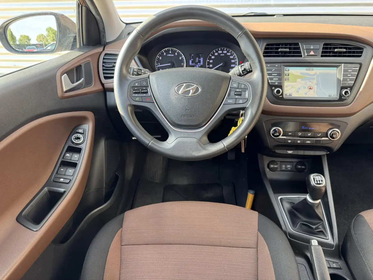 1.2 HP i-Motion Comfort 1e Eigenaar|Navi|Camera|Trekhaak|Clima|Cruise|PDC|N.A.P|APK tot 02-2027