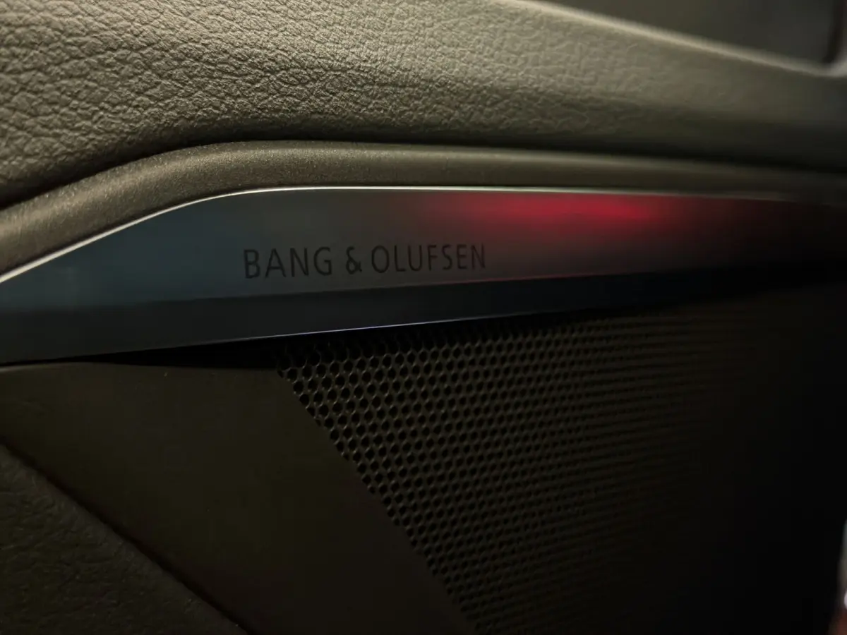 55 quattro S Comp 115 kWh|Pano|B&O|RS Stoelen|360|22"|DCC