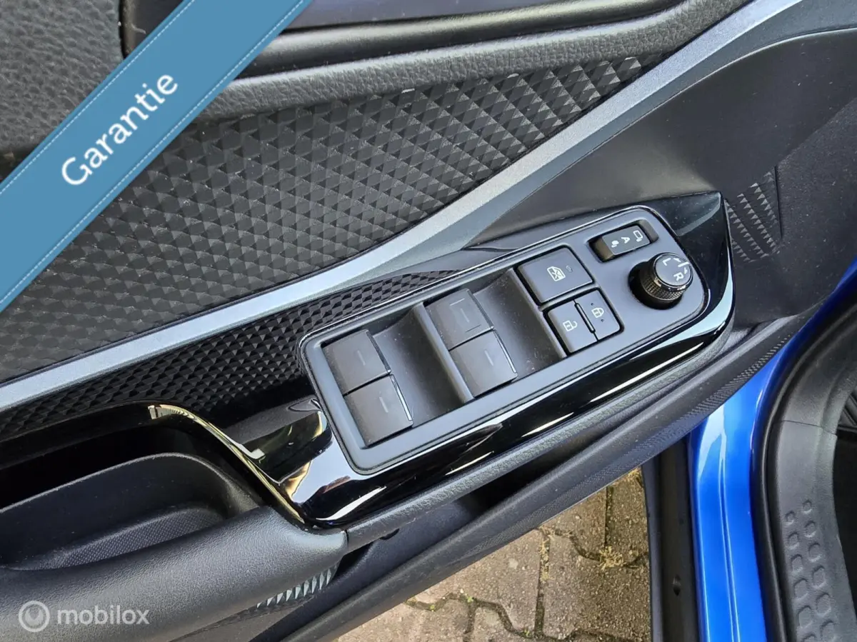 1.8 Hybrid Business Plus/NAVI/CARPLAY/CAMERA