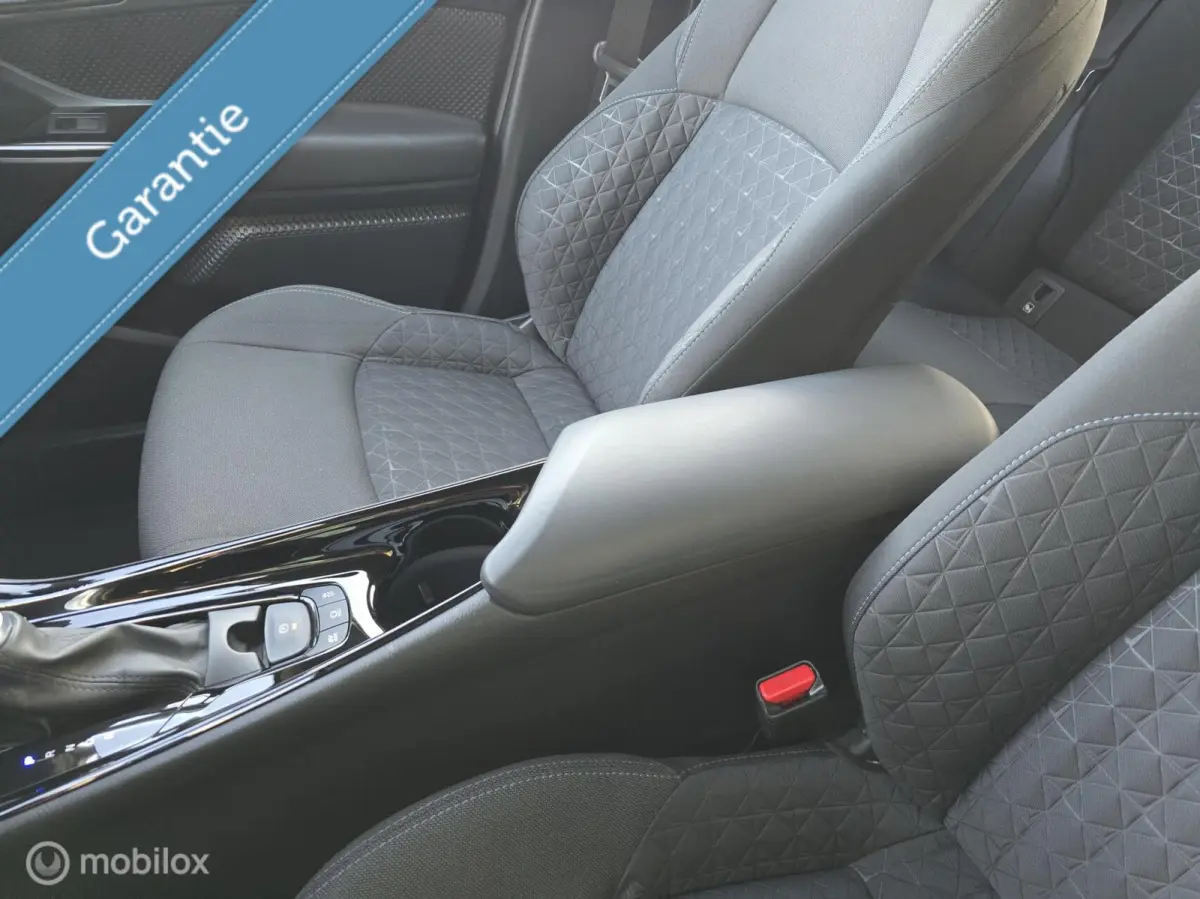 1.8 Hybrid Business Plus/NAVI/CARPLAY/CAMERA