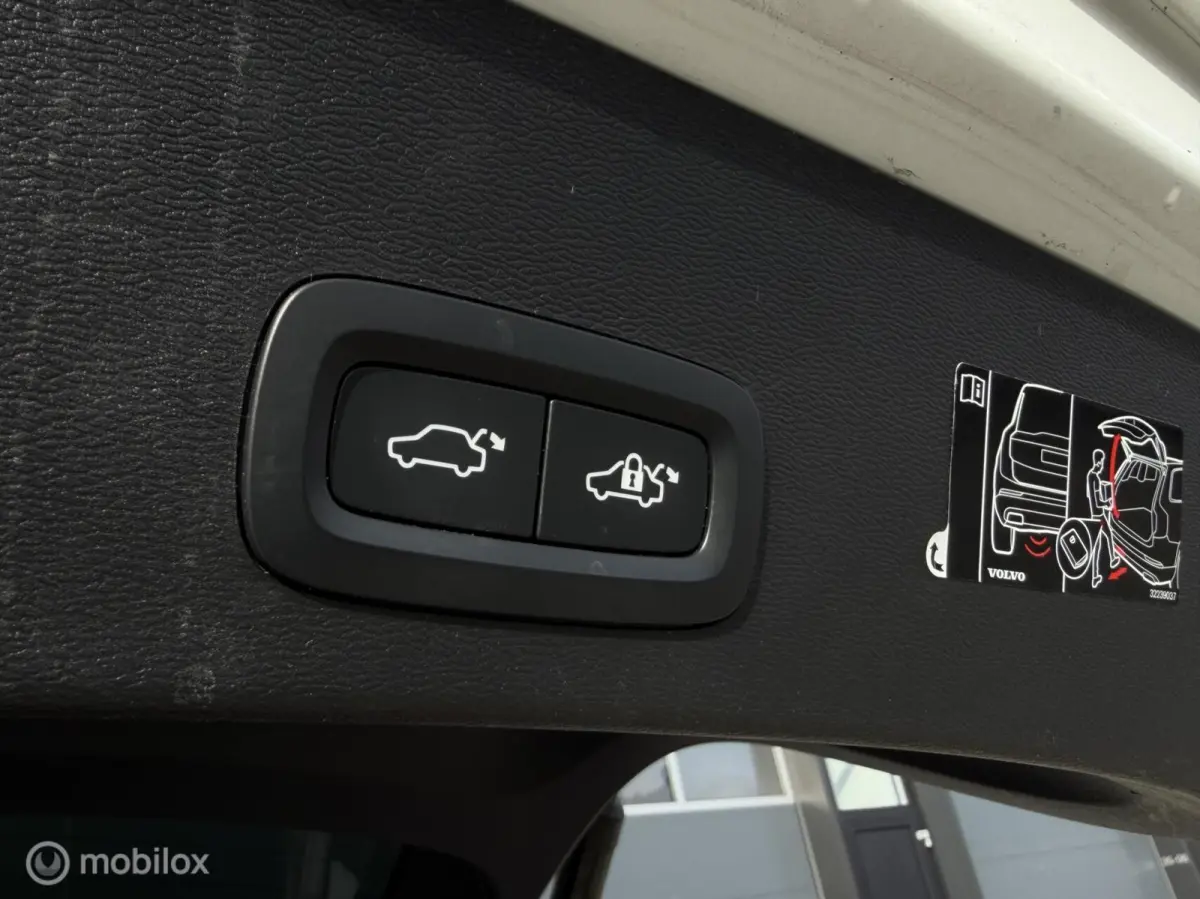 1.5 T5 R-Design/HK/360/Memory/Carplay/ACC