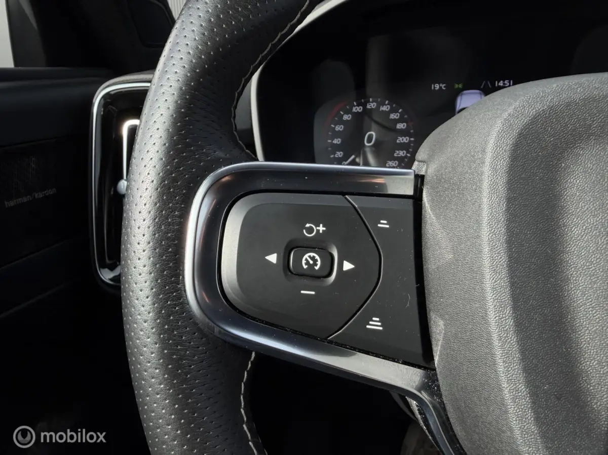 1.5 T5 R-Design/HK/360/Memory/Carplay/ACC