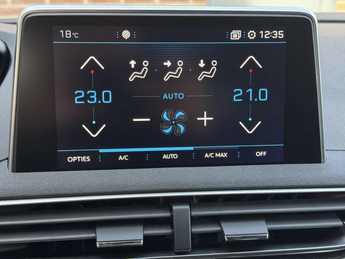 1.2 PureTech GT-Line 1e Eigenaar|Navi|Panodak|i-Cockpit|Camera|Stoelverwarming|Clima|Cruise|Leder|Carplay|APK tot 06-2027