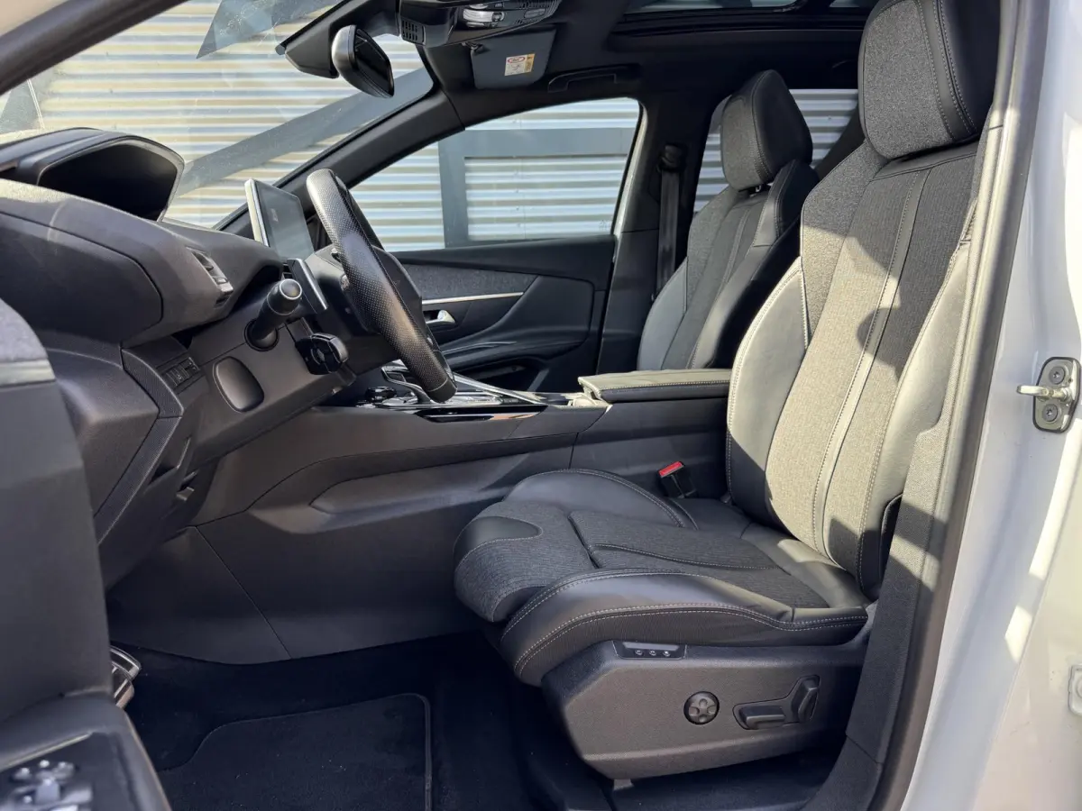 1.2 PureTech GT-Line 1e Eigenaar|Navi|Panodak|i-Cockpit|Camera|Stoelverwarming|Clima|Cruise|Leder|Carplay|APK tot 06-2027