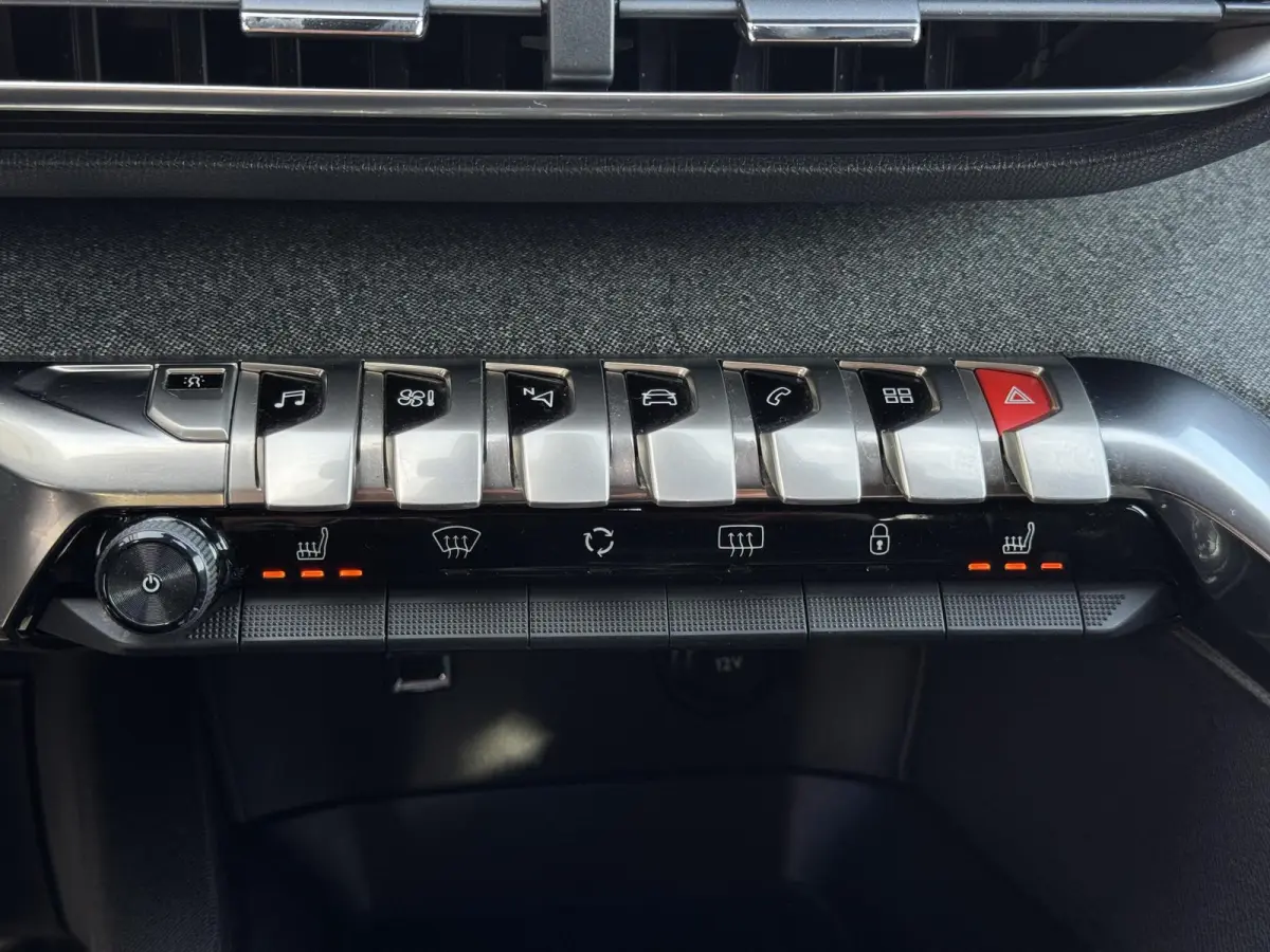 1.2 PureTech GT-Line 1e Eigenaar|Navi|Panodak|i-Cockpit|Camera|Stoelverwarming|Clima|Cruise|Leder|Carplay|APK tot 06-2027