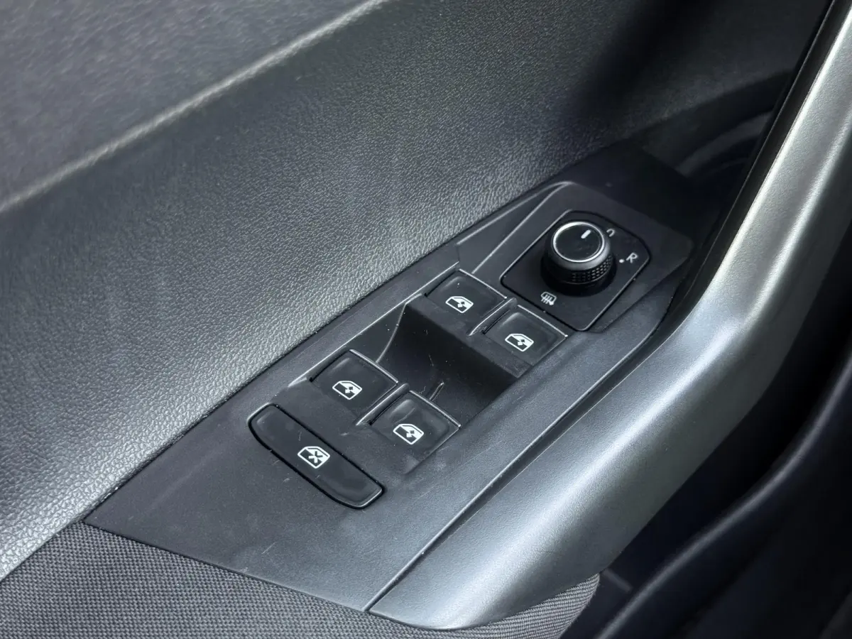 1.0 TSI Comfortline 2e Eigenaar|Carplay|Airco|Cruise|Trekhaak|APK tot 03-2027