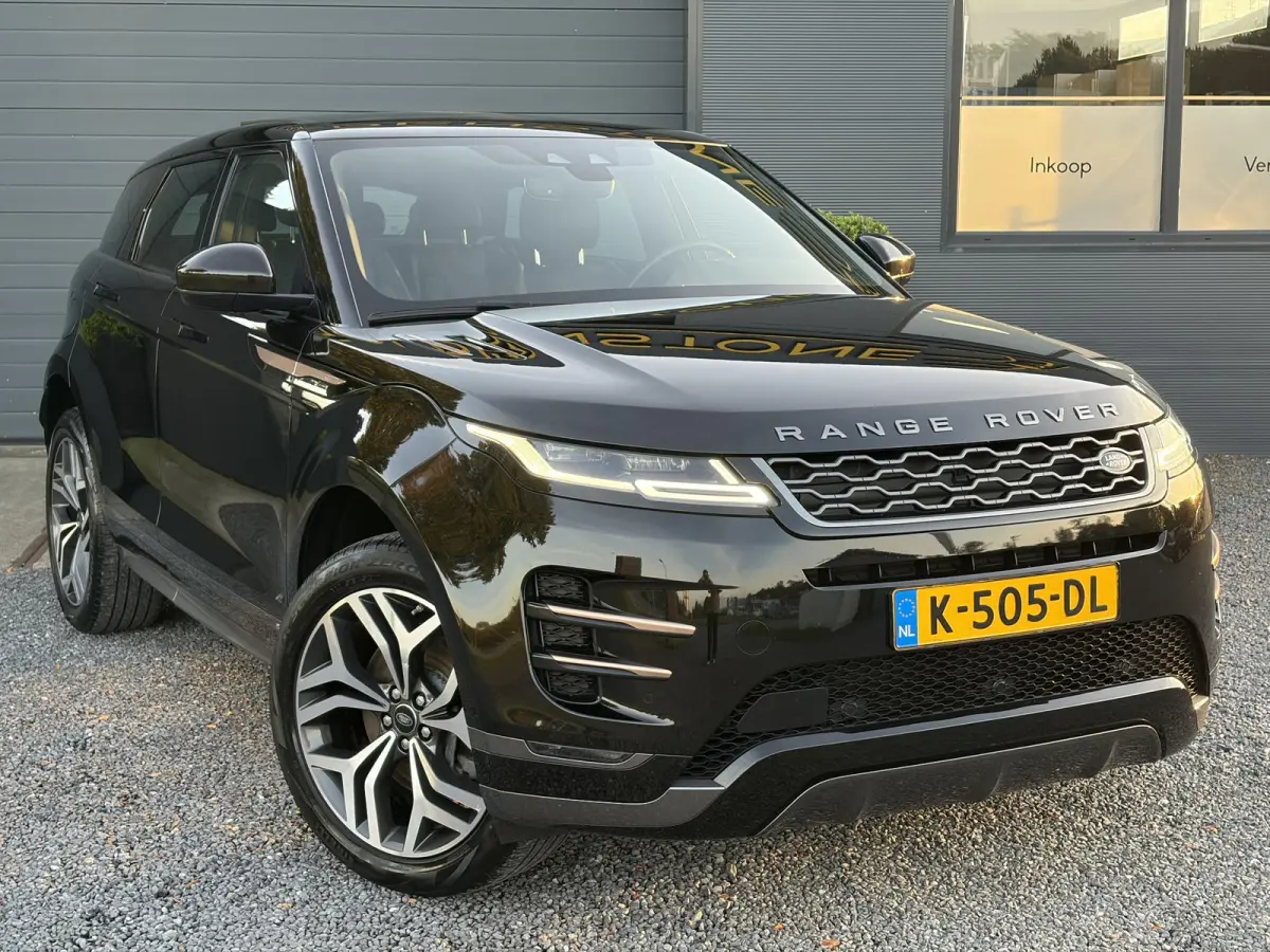 1.5 P300e AWD R-Dynamic HSE ✓2e Eigenaar✓Carplay✓Camera✓Navi✓Pano✓Leder✓Stoelverw-Stuurverw✓Clima✓Cruise✓Pdc V+A✓309pk✓Lm velgen✓Bj 11-2020✓N.A.P✓Nieuwe Apk bij