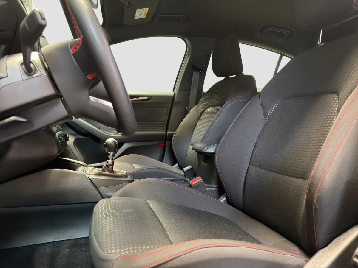 1.0 EcoBoost Hybrid ST Line X|Winterpack|Blindspot|ACC|Camera