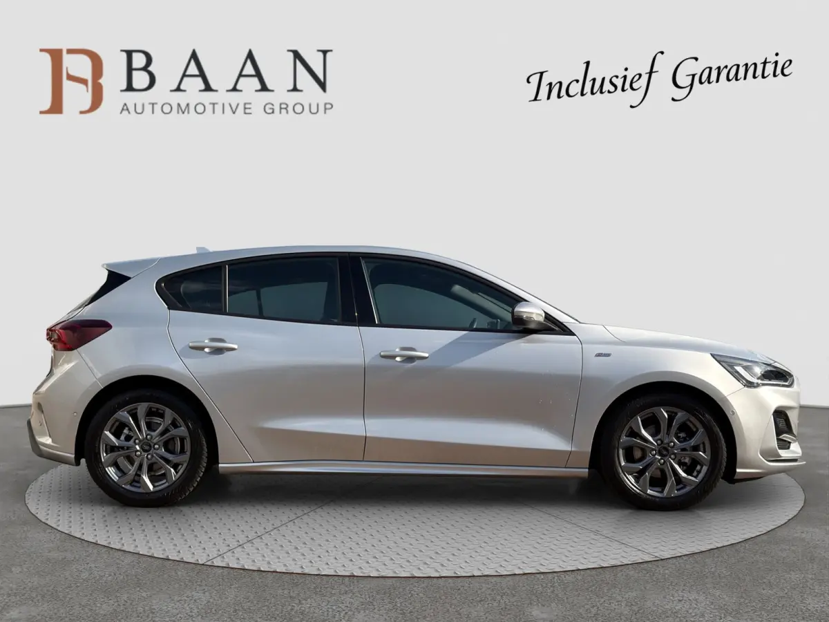 1.0 EcoBoost Hybrid ST Line X|Winterpack|Blindspot|ACC|Camera