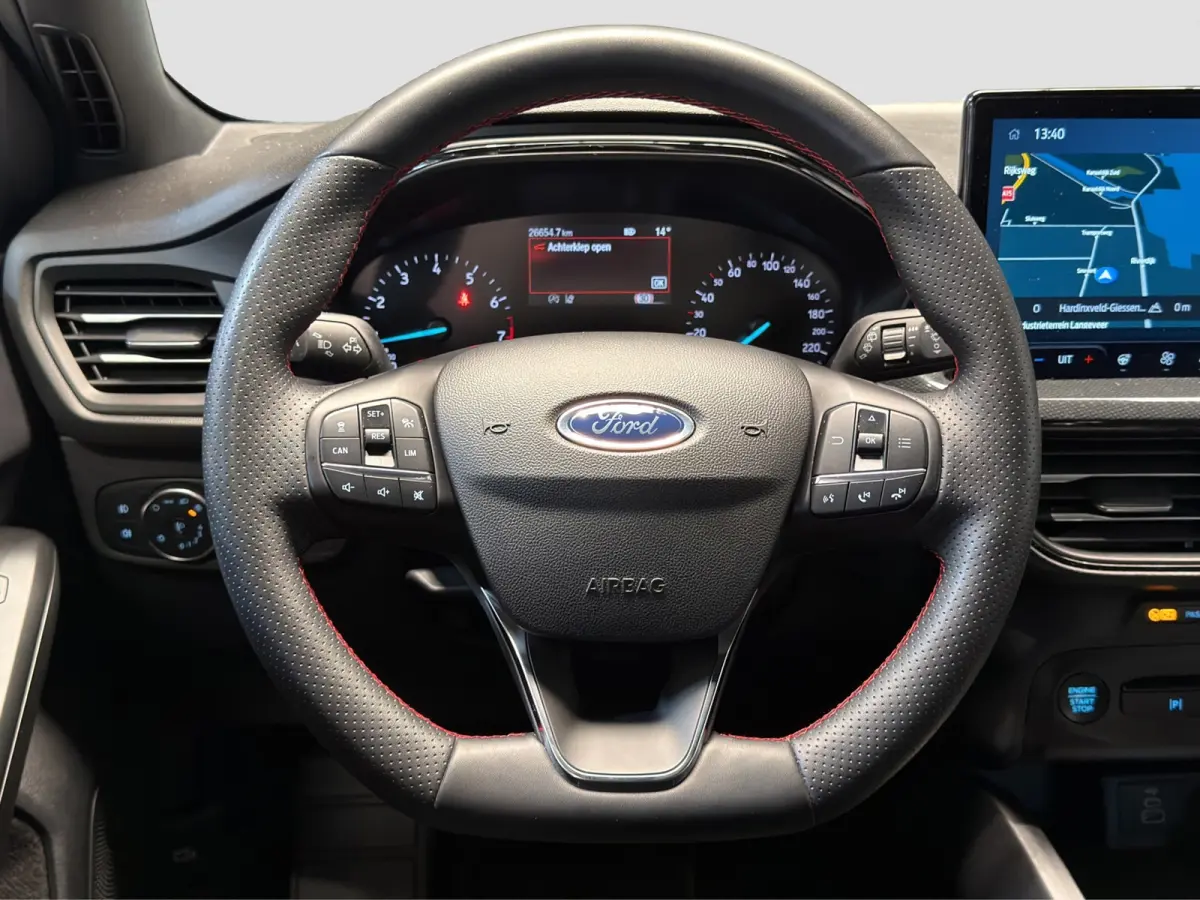 1.0 EcoBoost Hybrid ST Line X|Winterpack|Blindspot|ACC|Camera