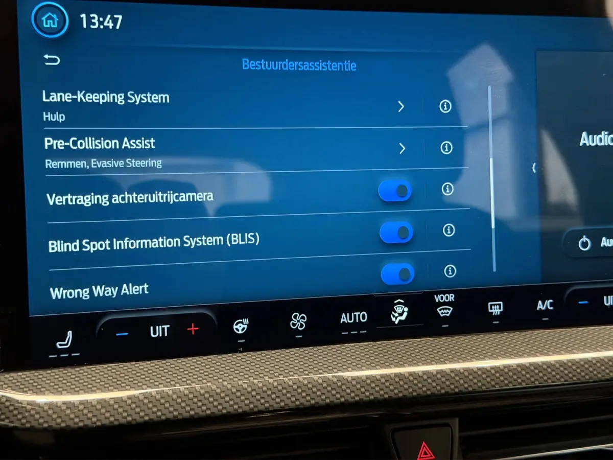 1.0 EcoBoost Hybrid ST Line X|Winterpack|Blindspot|ACC|Camera