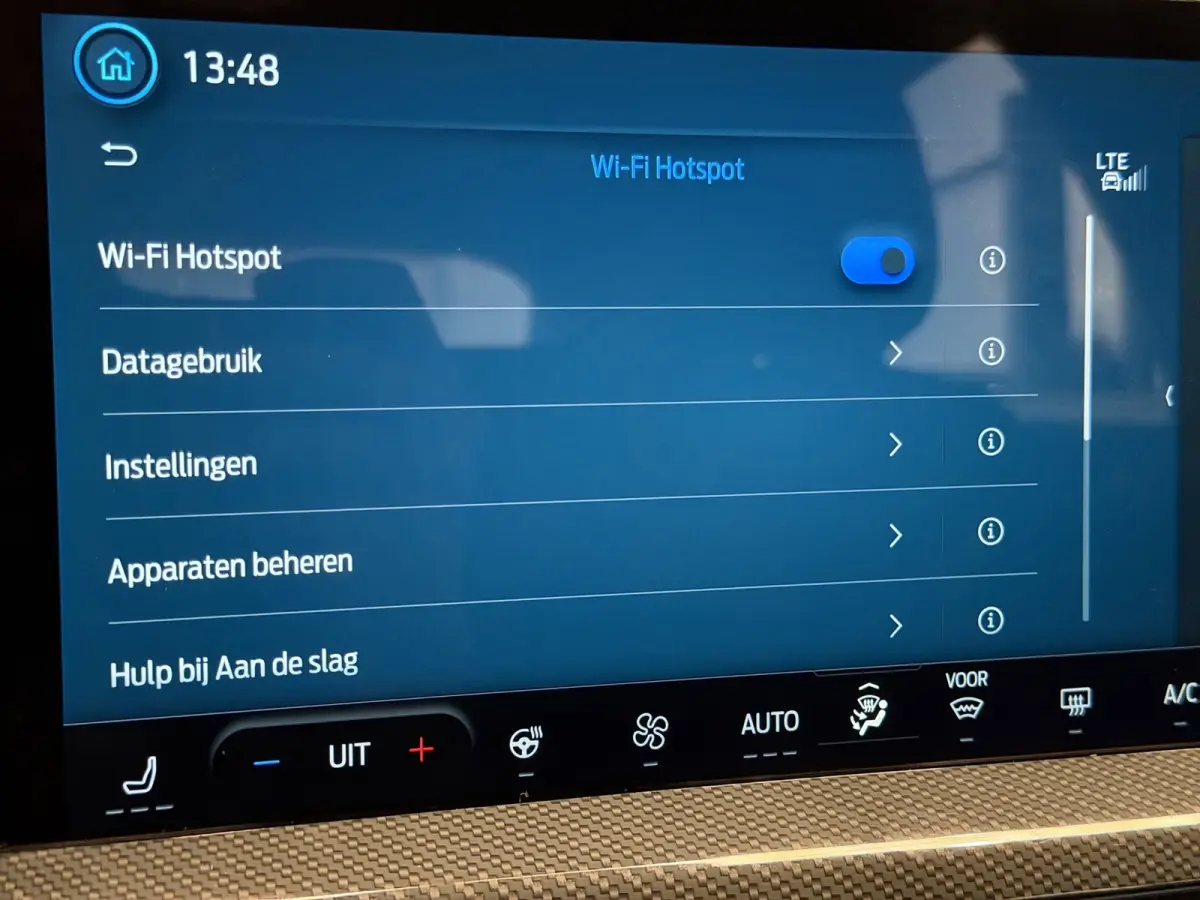 1.0 EcoBoost Hybrid ST Line X|Winterpack|Blindspot|ACC|Camera