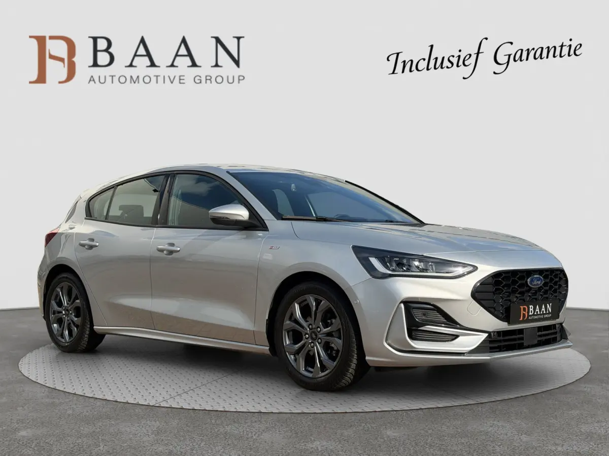 1.0 EcoBoost Hybrid ST Line X|Winterpack|Blindspot|ACC|Camera
