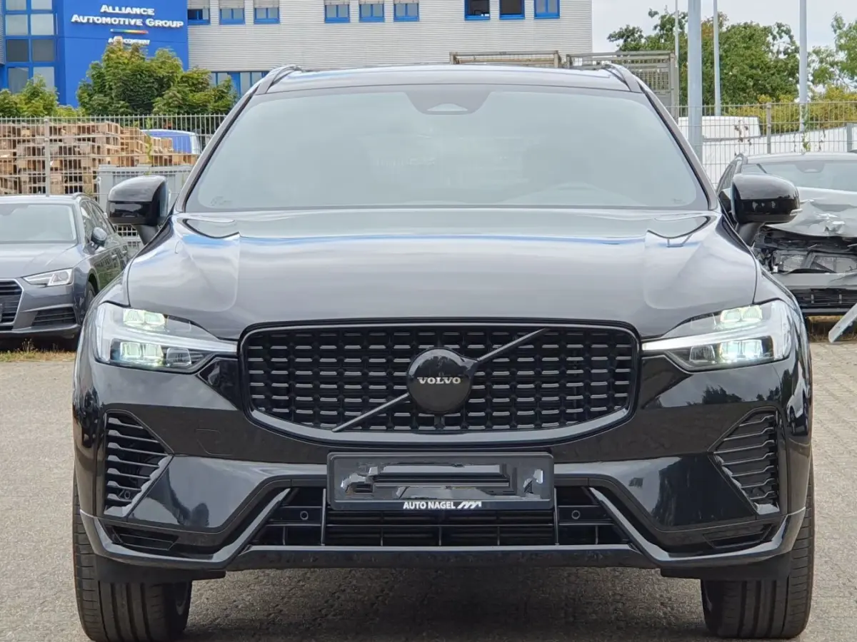 2.0 T8 Plug-in hybrid AWD BLACK EDITION (335kW/455PK) ** PANO, TREKH, ACC, WINTER, 21-inch LMV ** 30k onder NP - UNFALLFREI ** ** INFORMEER OOK NAAR ONZE AANTREKKELIJKE FINANCIAL-LEASE TARIE