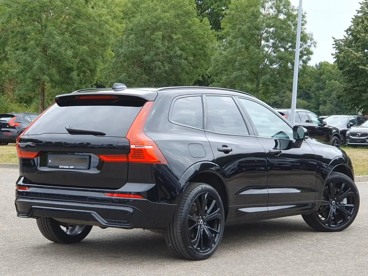 2.0 T8 Plug-in hybrid AWD BLACK EDITION (335kW/455PK) ** PANO, TREKH, ACC, WINTER, 21-inch LMV ** 30k onder NP - UNFALLFREI ** ** INFORMEER OOK NAAR ONZE AANTREKKELIJKE FINANCIAL-LEASE TARIE