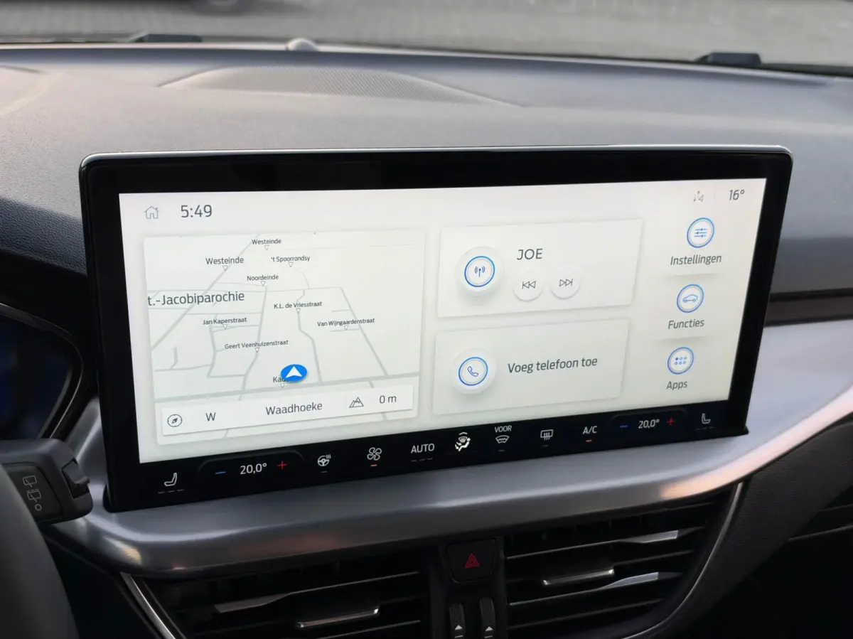 1.0 EcoBoost Hybrid 125pk Titanium X | Groot scherm navigatie | Stoel/stuurverwarming | Trekhaak