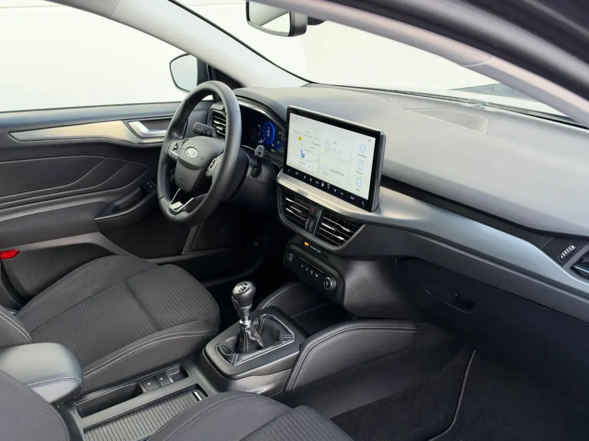 1.0 EcoBoost Hybrid 125pk Titanium X | Groot scherm navigatie | Stoel/stuurverwarming | Trekhaak