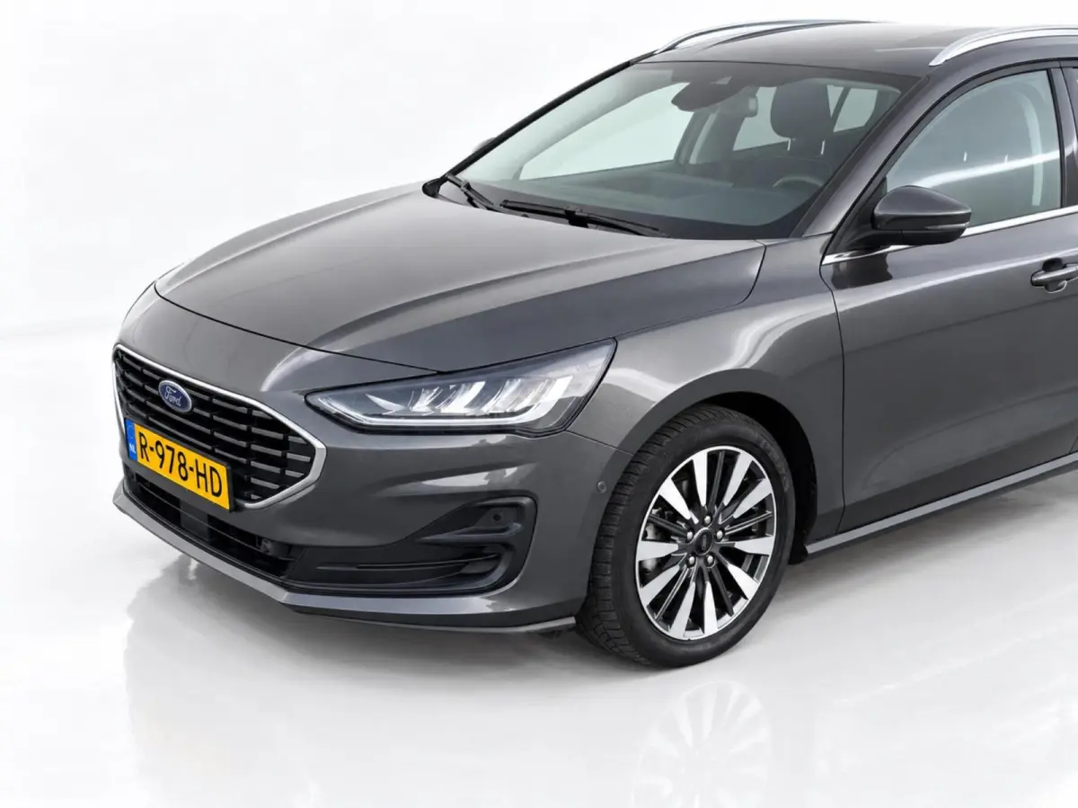 1.0 EcoBoost Hybrid 125pk Titanium X | Groot scherm navigatie | Stoel/stuurverwarming | Trekhaak