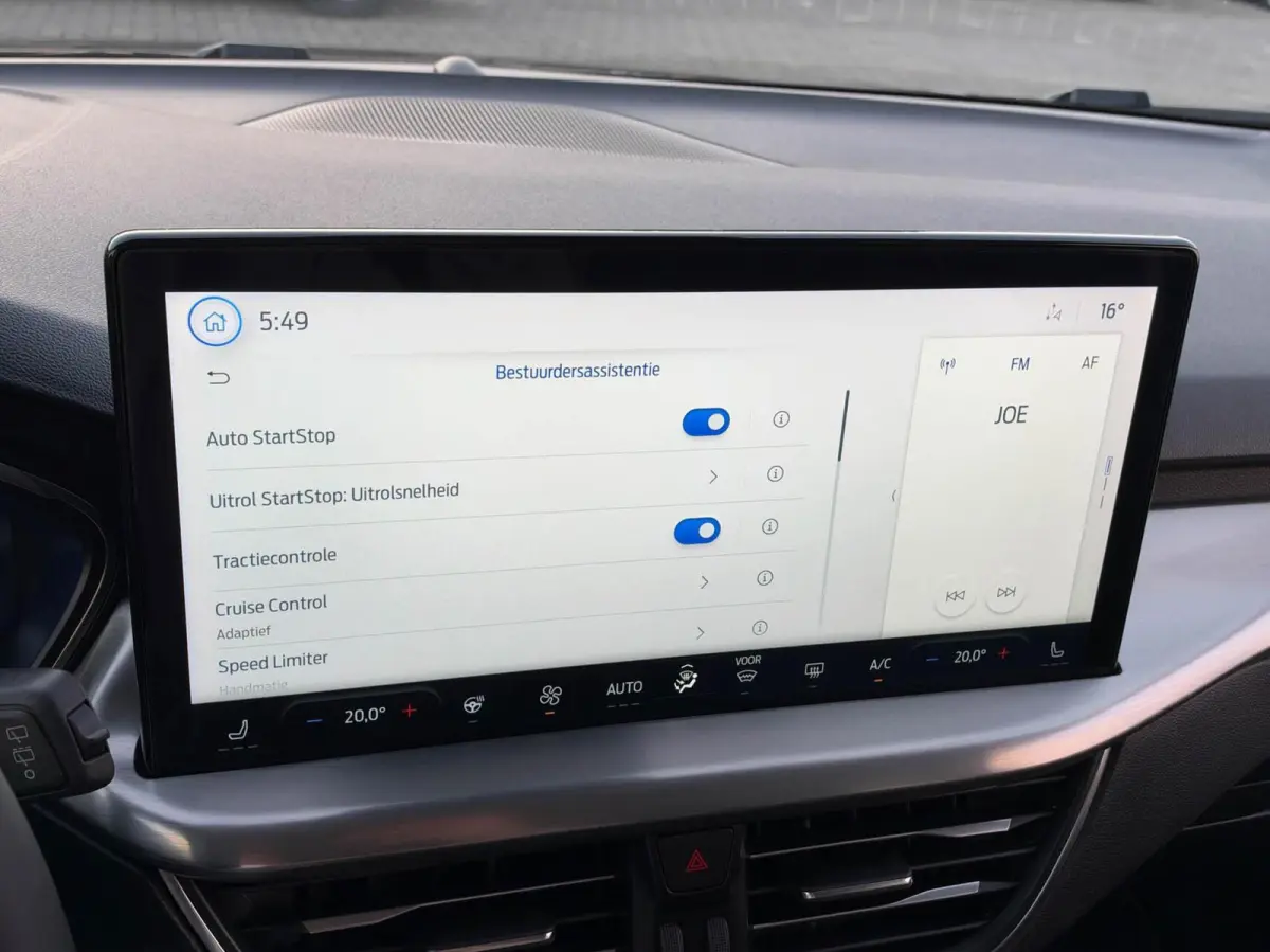 1.0 EcoBoost Hybrid 125pk Titanium X | Groot scherm navigatie | Stoel/stuurverwarming | Trekhaak