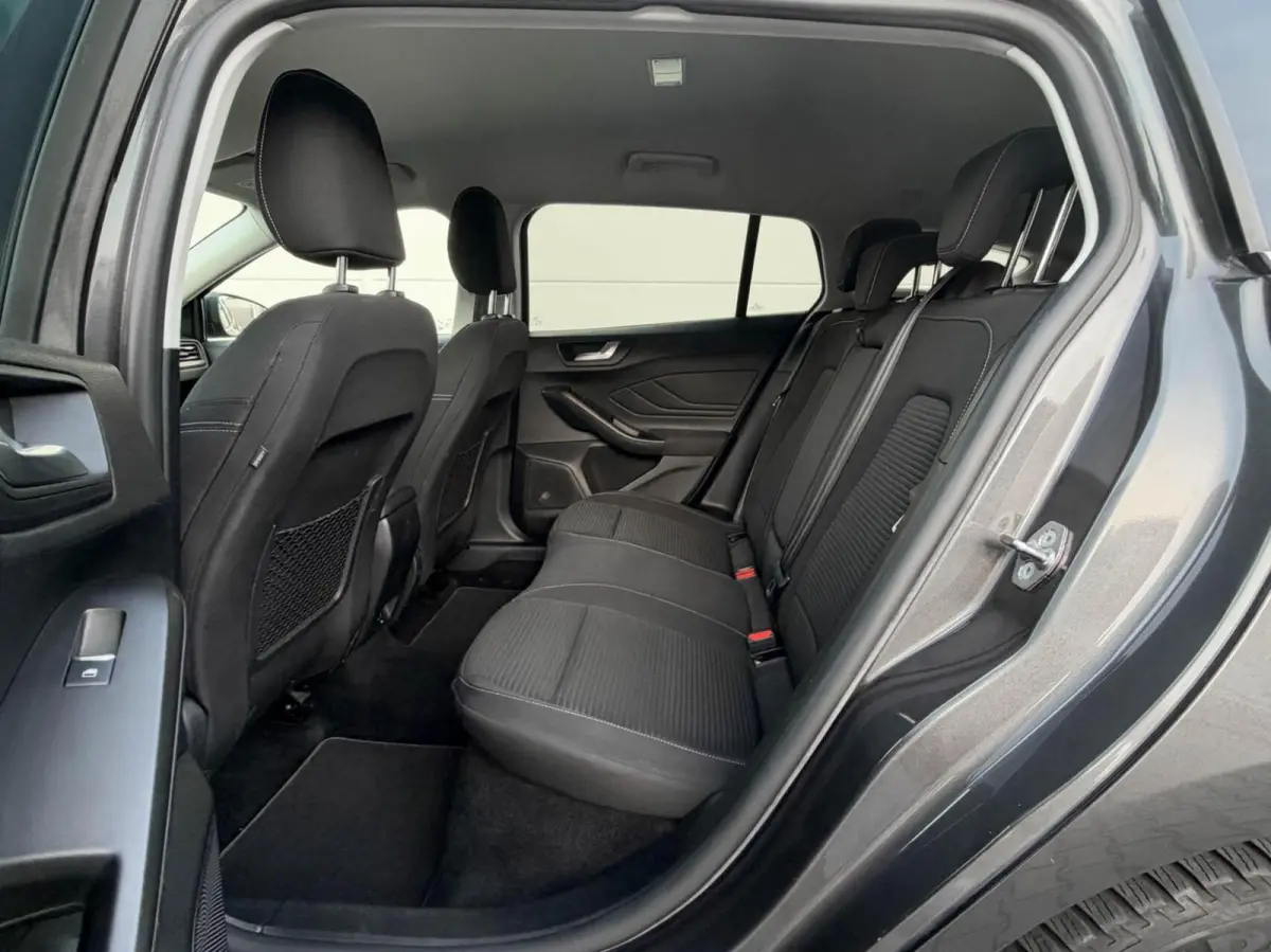 1.0 EcoBoost Hybrid 125pk Titanium X | Groot scherm navigatie | Stoel/stuurverwarming | Trekhaak