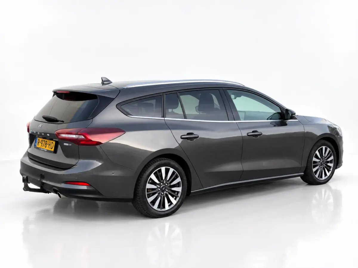 1.0 EcoBoost Hybrid 125pk Titanium X | Groot scherm navigatie | Stoel/stuurverwarming | Trekhaak