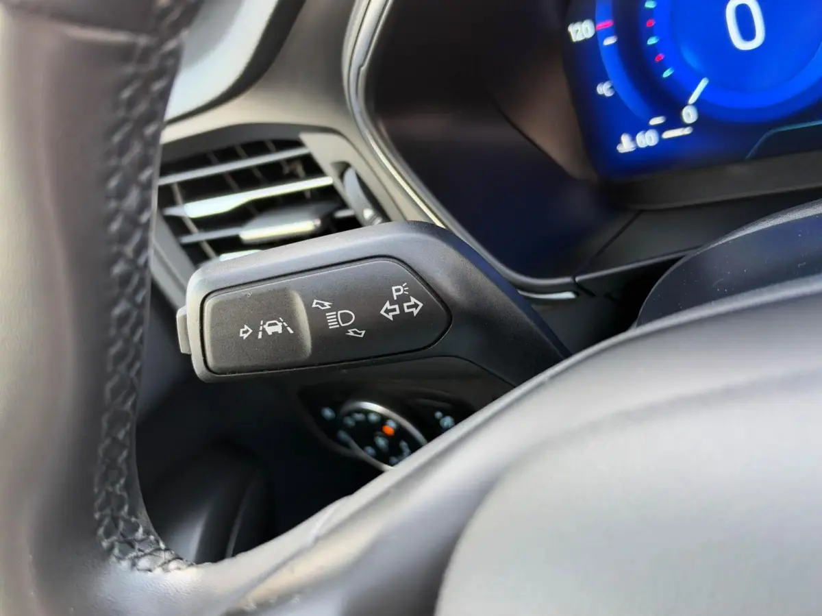 1.0 EcoBoost Hybrid 125pk Titanium X | Groot scherm navigatie | Stoel/stuurverwarming | Trekhaak
