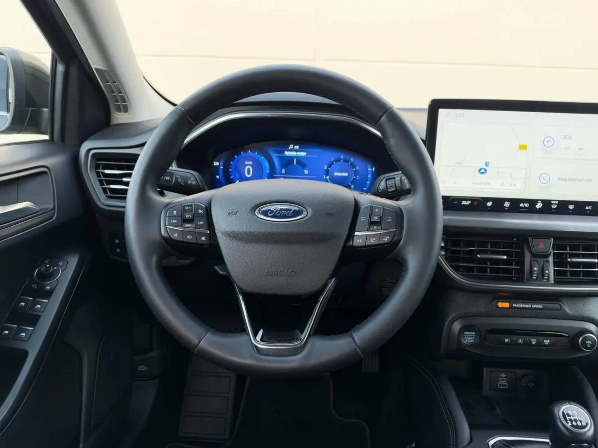 1.0 EcoBoost Hybrid 125pk Titanium X | Groot scherm navigatie | Stoel/stuurverwarming | Trekhaak