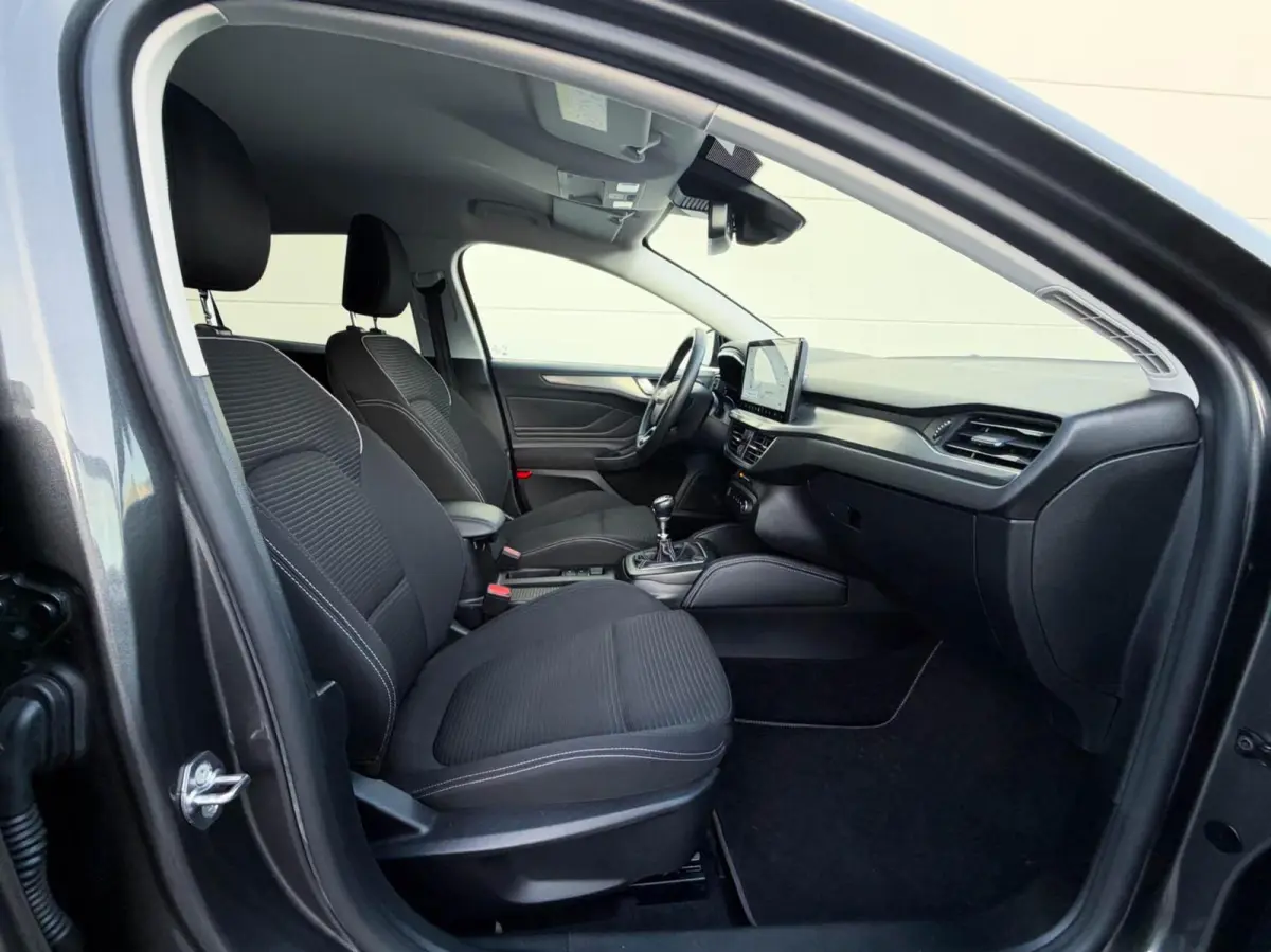 1.0 EcoBoost Hybrid 125pk Titanium X | Groot scherm navigatie | Stoel/stuurverwarming | Trekhaak