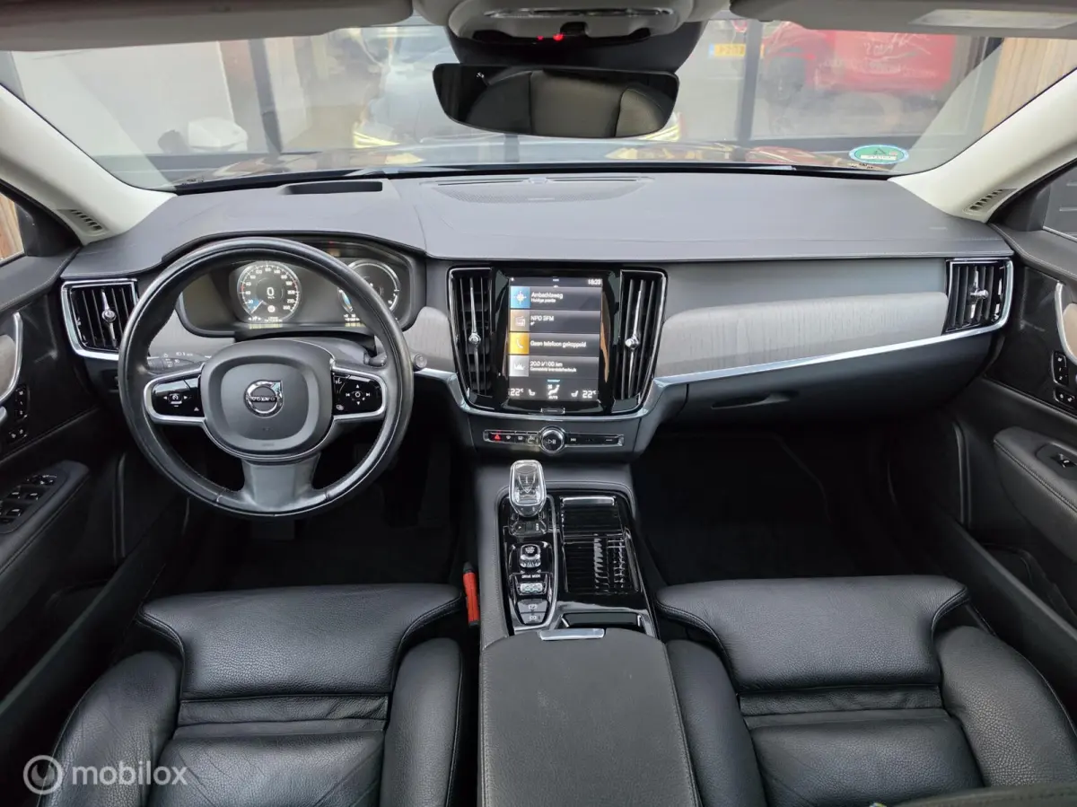 2.0 T6 RECHARGE AWD PANO HEAD-UP H&K 360CAM TREKHAAK
