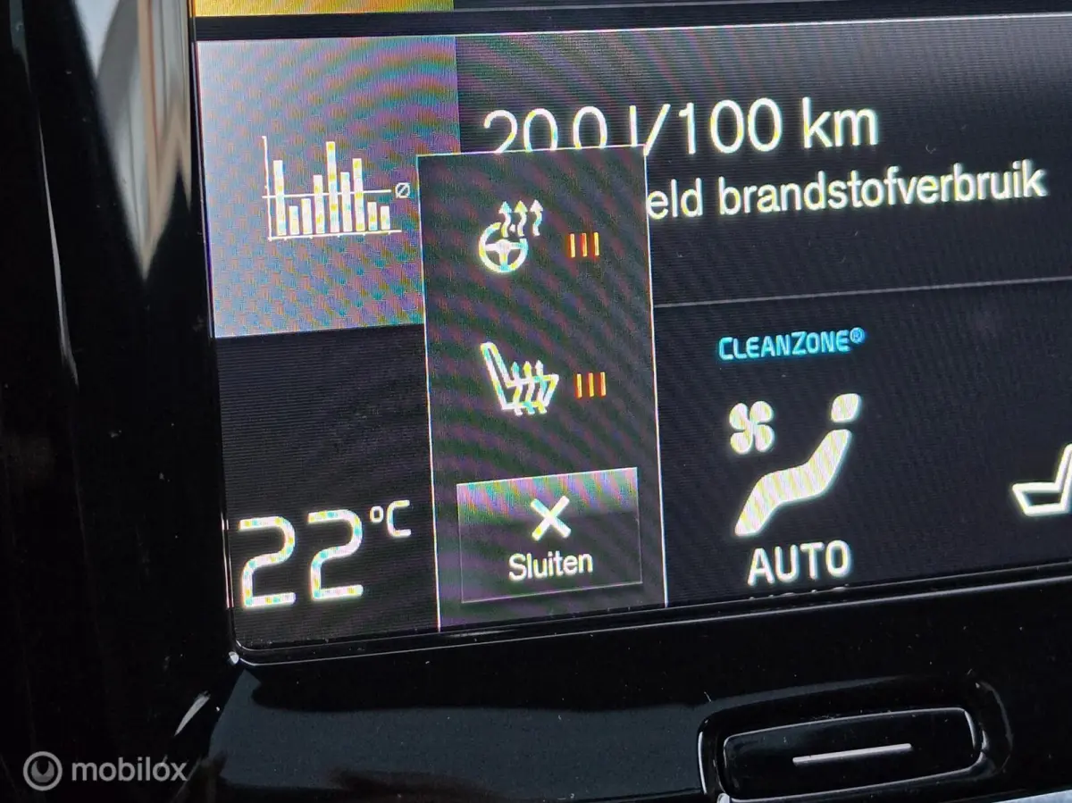 2.0 T6 RECHARGE AWD PANO HEAD-UP H&K 360CAM TREKHAAK