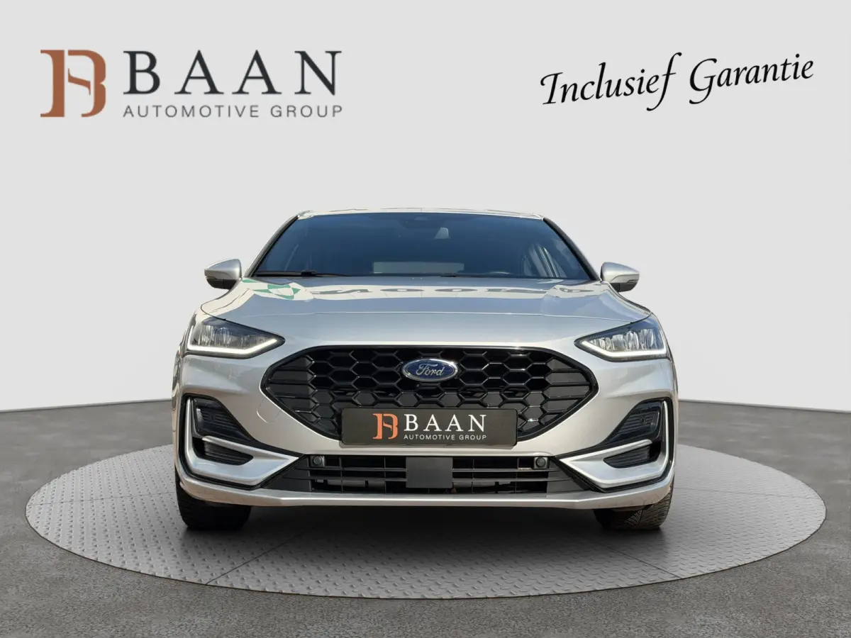 1.0 EcoBoost Hybrid ST Line X|Winterpack|Blindspot|ACC|Camera