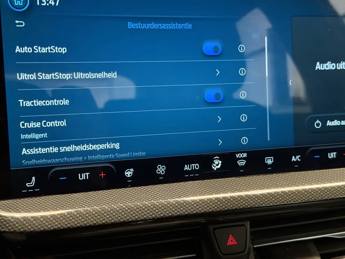 1.0 EcoBoost Hybrid ST Line X|Winterpack|Blindspot|ACC|Camera