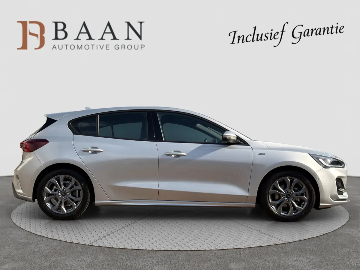1.0 EcoBoost Hybrid ST Line X|Winterpack|Blindspot|ACC|Camera