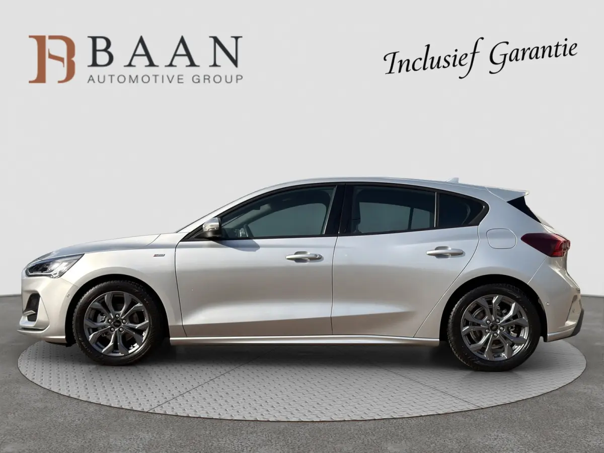 1.0 EcoBoost Hybrid ST Line X|Winterpack|Blindspot|ACC|Camera