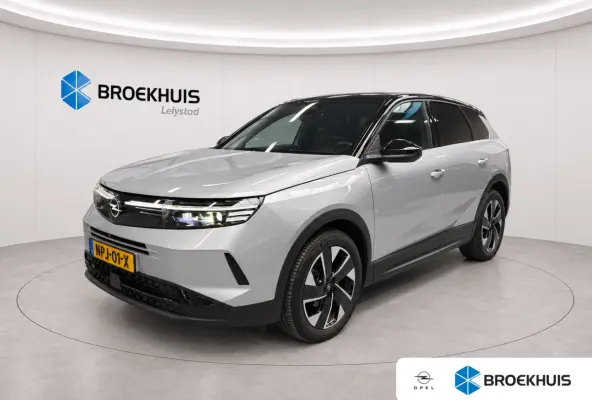 1.2 TURBO HYBRID 145PK GS AUTOMAAT / NAVI / CLIMA / LED / PDC / 19" LMV / AGR / 360 CAMERA / KEYLESS / 1E EIGENAAR / NIEUWSTAAT !!