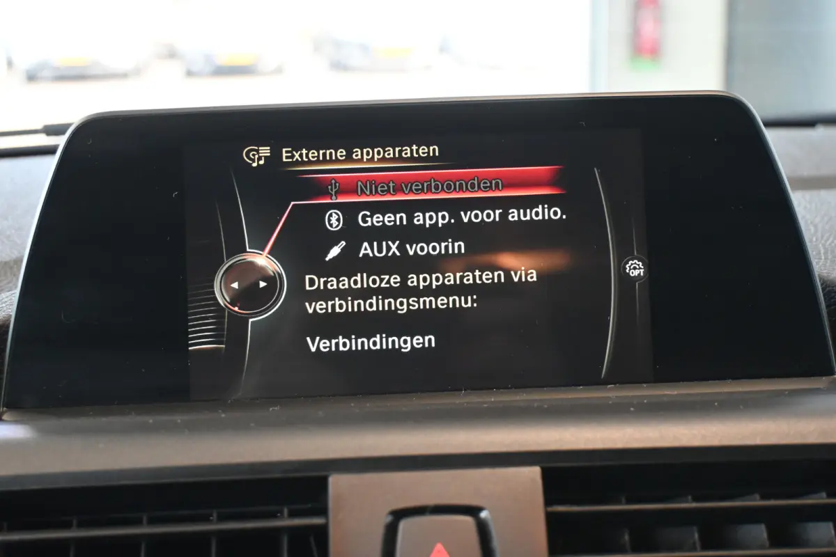 116d EDE Efficient Dynamics Edition Airco Cruise control Navigatie Lichtmetaal PDC Inruil Mogelijk!