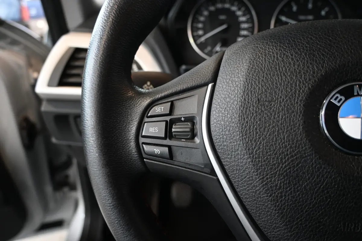 116d EDE Efficient Dynamics Edition Airco Cruise control Navigatie Lichtmetaal PDC Inruil Mogelijk!