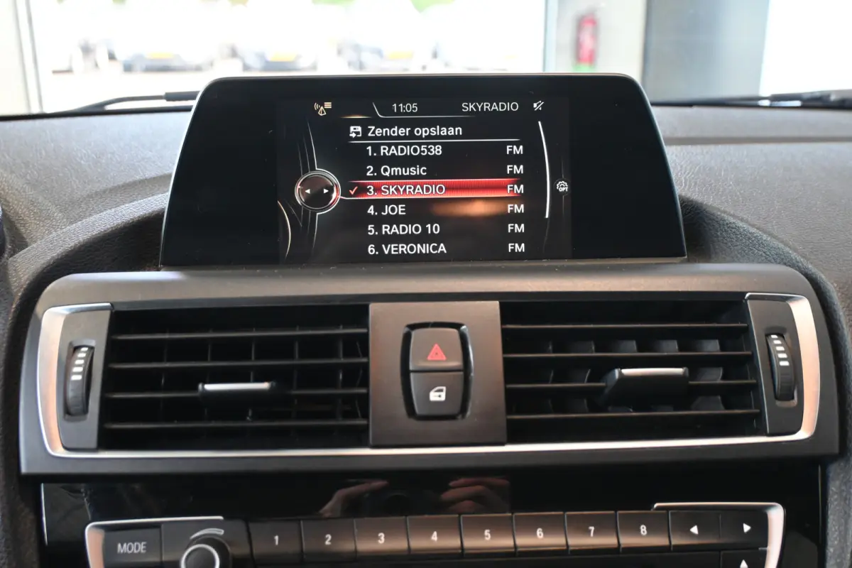 116d EDE Efficient Dynamics Edition Airco Cruise control Navigatie Lichtmetaal PDC Inruil Mogelijk!