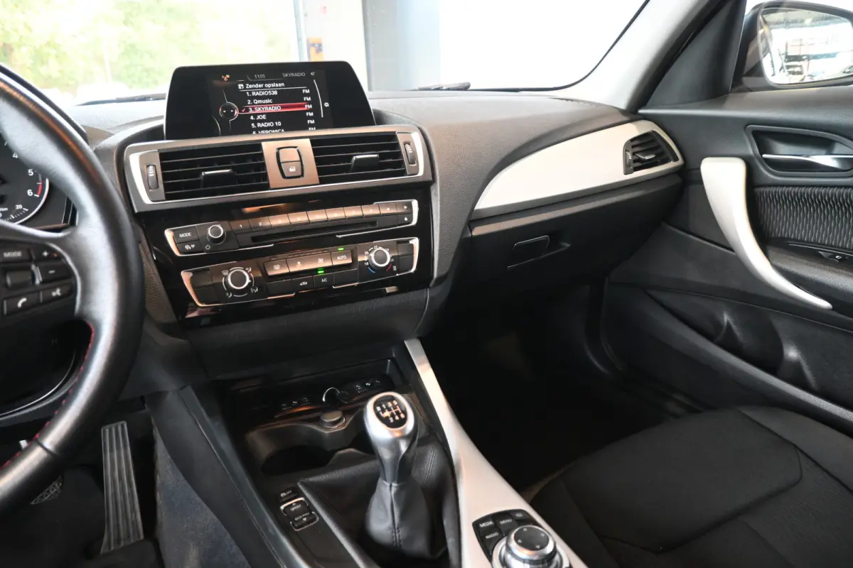116d EDE Efficient Dynamics Edition Airco Cruise control Navigatie Lichtmetaal PDC Inruil Mogelijk!