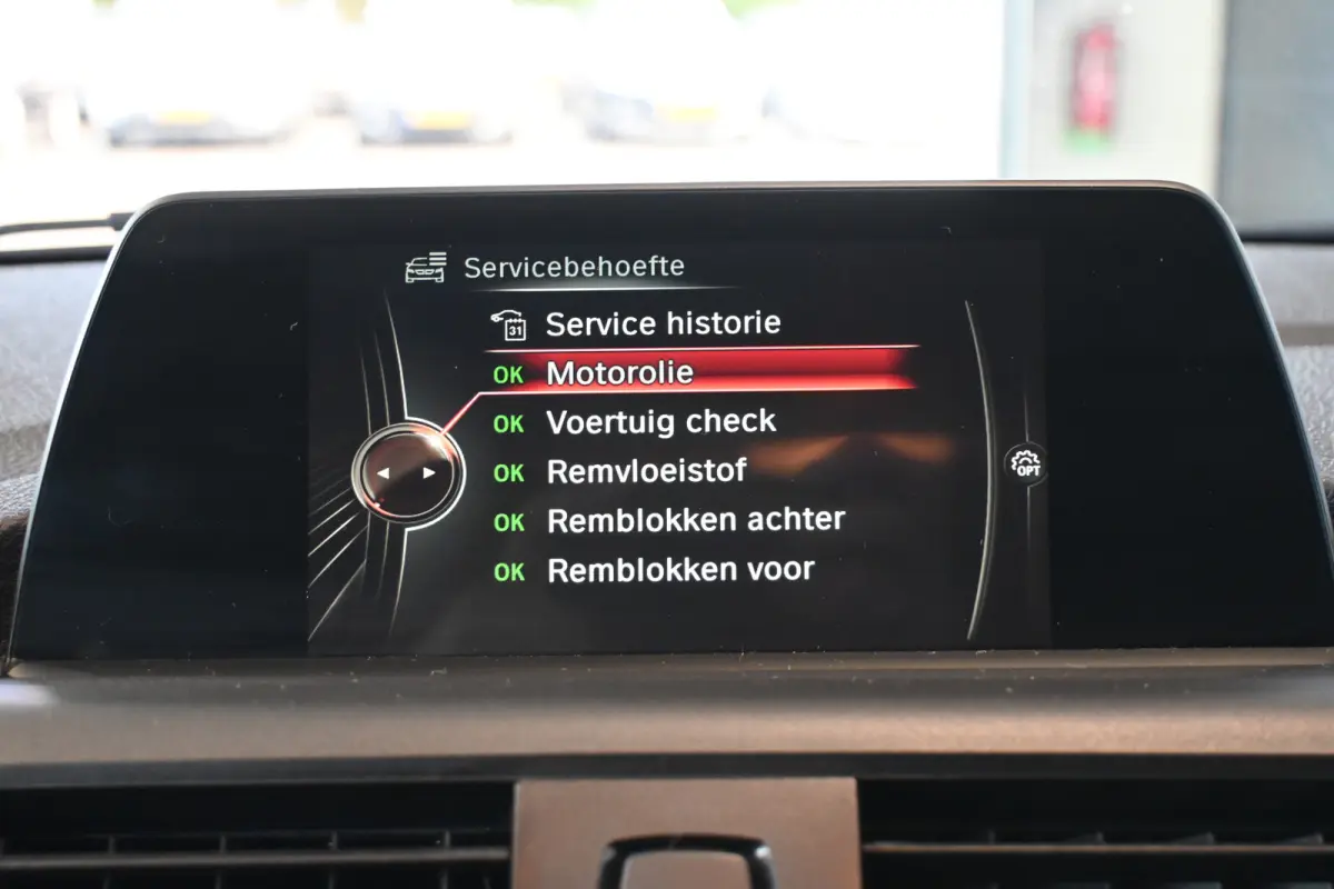 116d EDE Efficient Dynamics Edition Airco Cruise control Navigatie Lichtmetaal PDC Inruil Mogelijk!